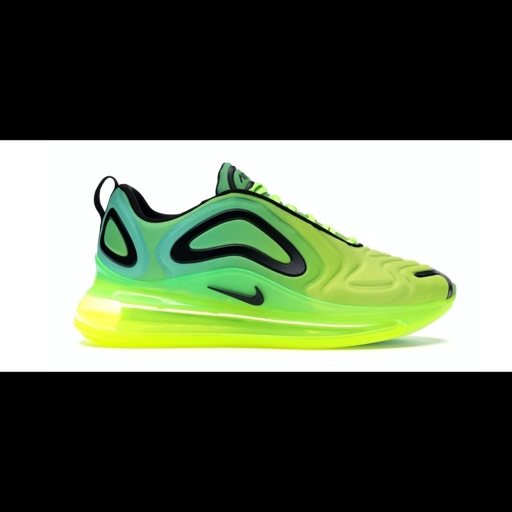 Nike Air Max 720 in Volt Black Size 4